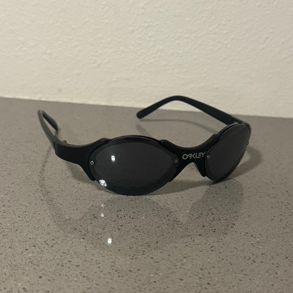 Vintage Oakley Software Sunglasses Matte Black Wrap Oval Y2K Tech Gorp Mens